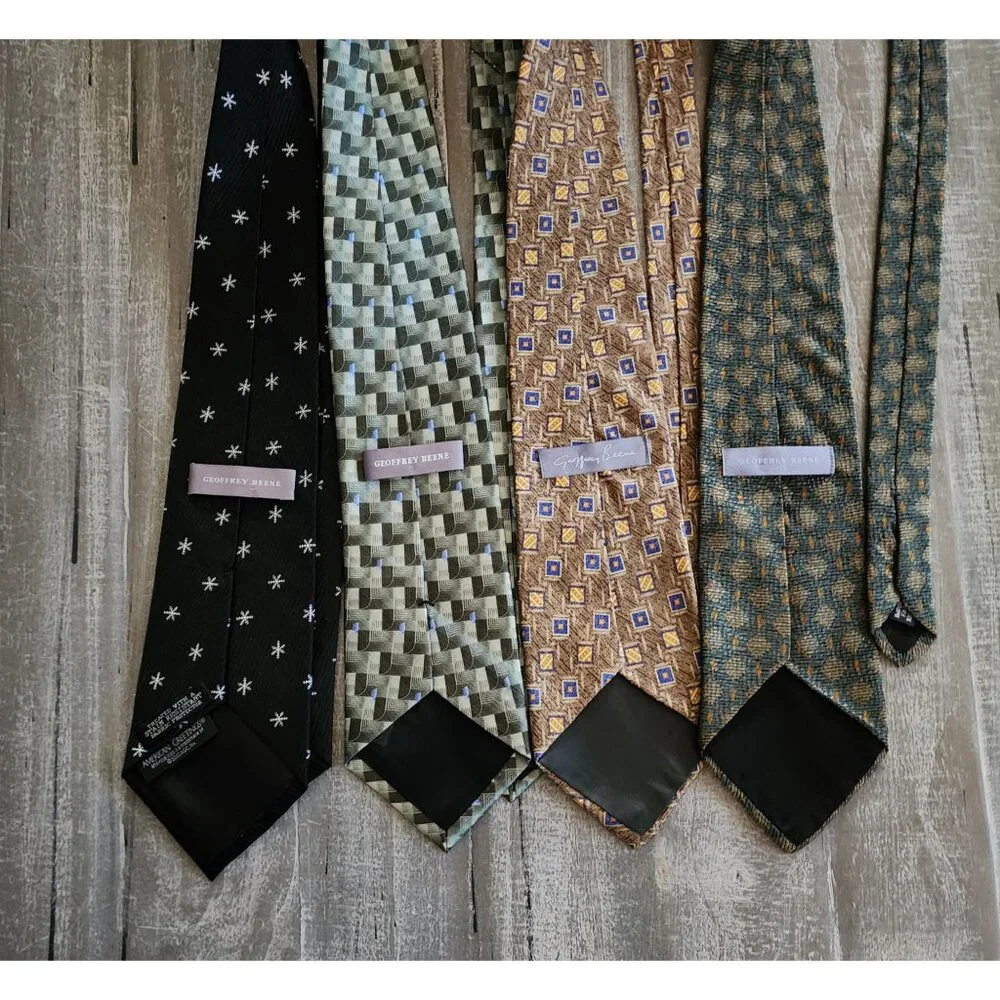 Set‎ Of 4 Geoffrey Beene Mens Silk Neck ties Multicolor  American Greetings